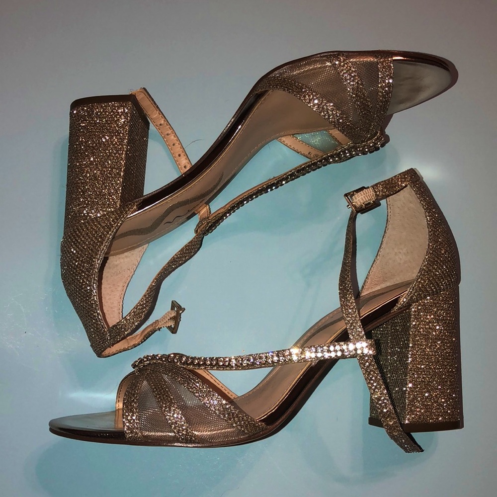 Nina Silver Glitter Heels size 7.5